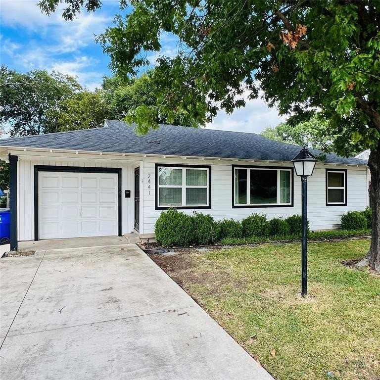 2441 Falls Dr - Photo 2 of 17