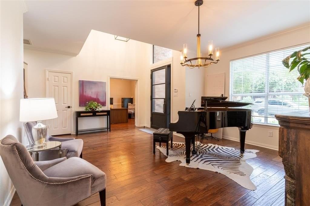 10451 Enchanted Meadow Dr - Photo 5 of 35