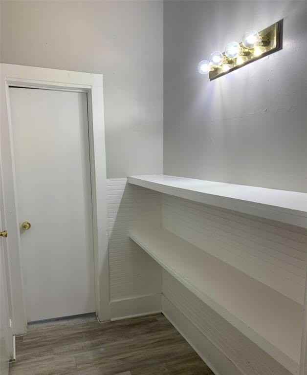 815 S Willow St - Photo 3 of 11