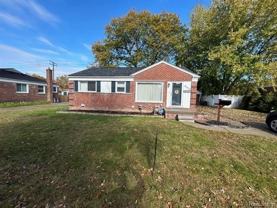 29620 Hathaway St - Photo 1 of 1