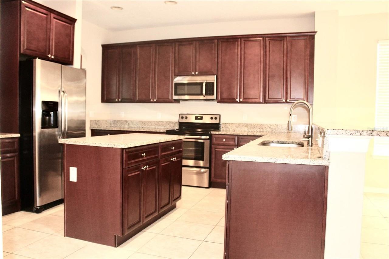 12647 Arley Dr - Photo 6 of 23