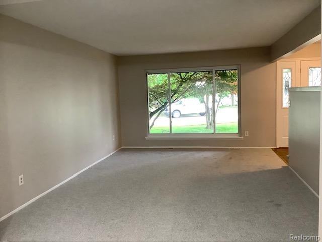 41958 Sunderland Drive - Photo 7 of 34