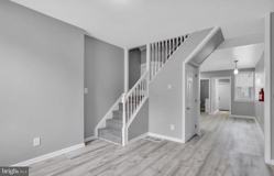 407 Powell St - Photo 1 of 1