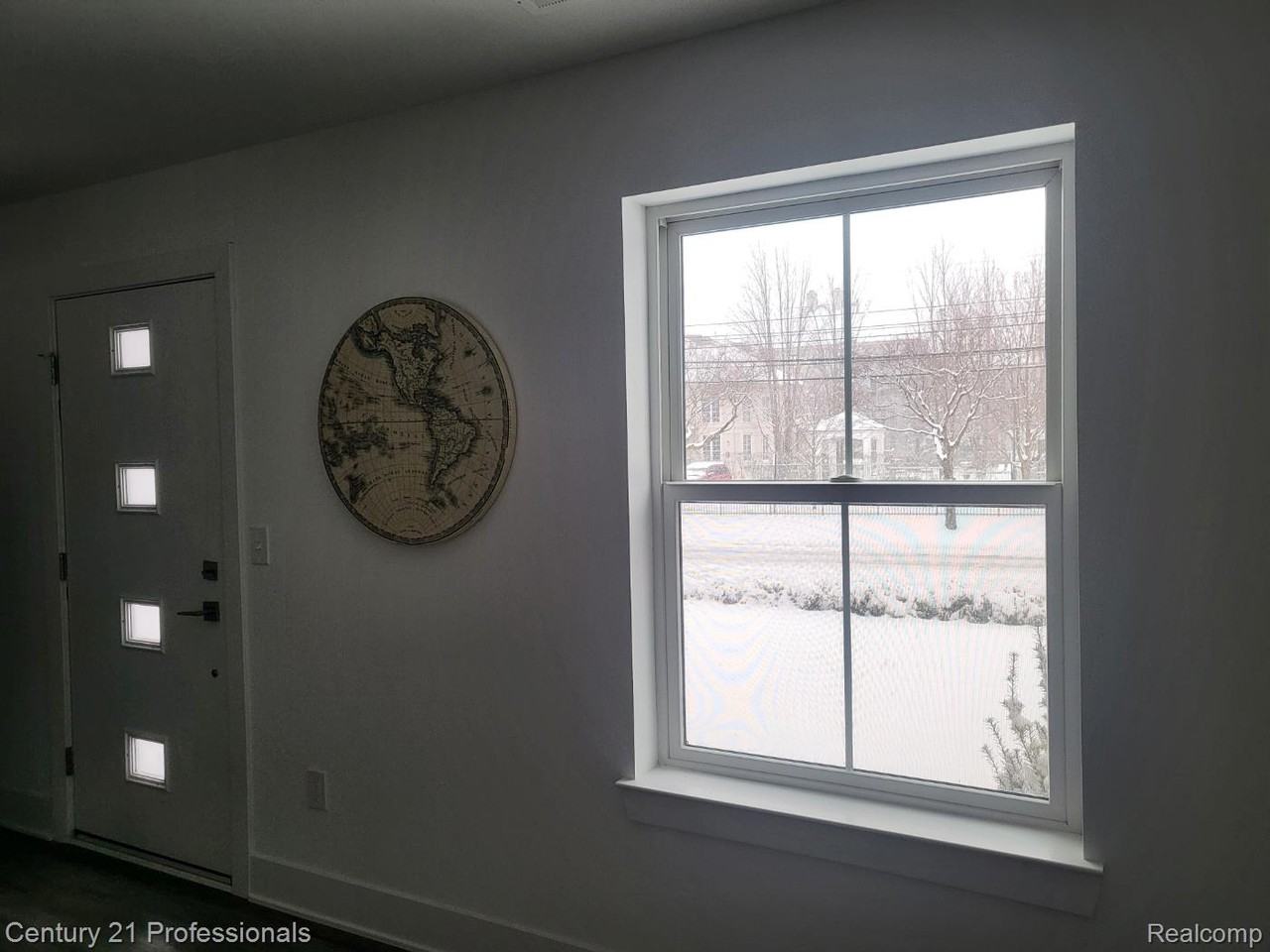 2917 Summers Pl - Photo 2 of 11