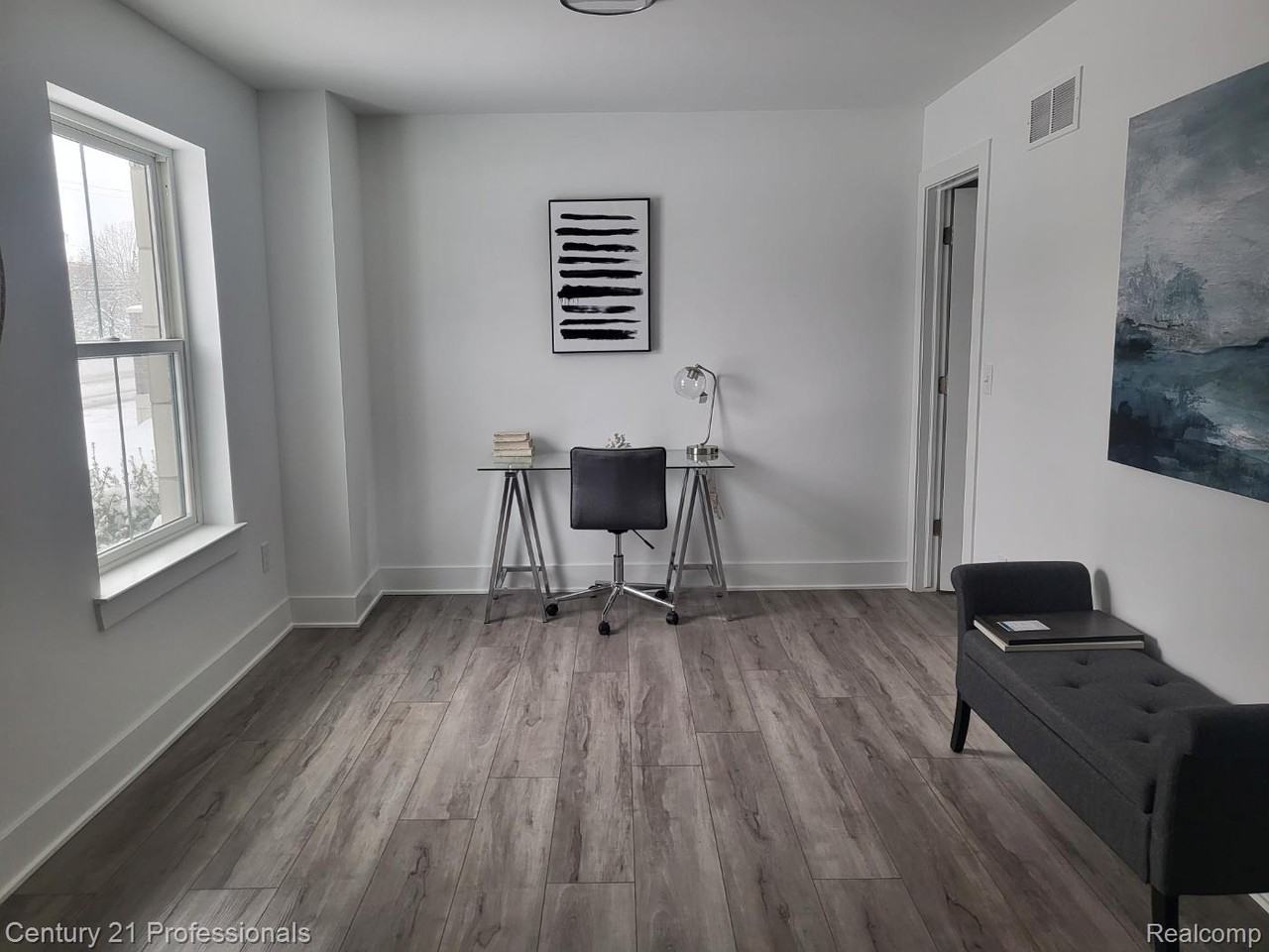 2917 Summers Pl - Photo 4 of 11