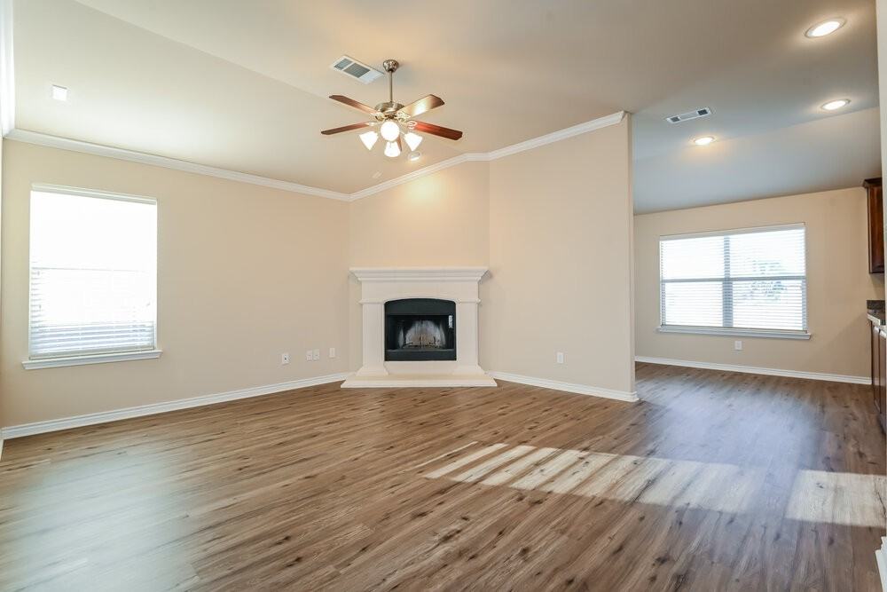 12817 Purdue Dr - Photo 3 of 16