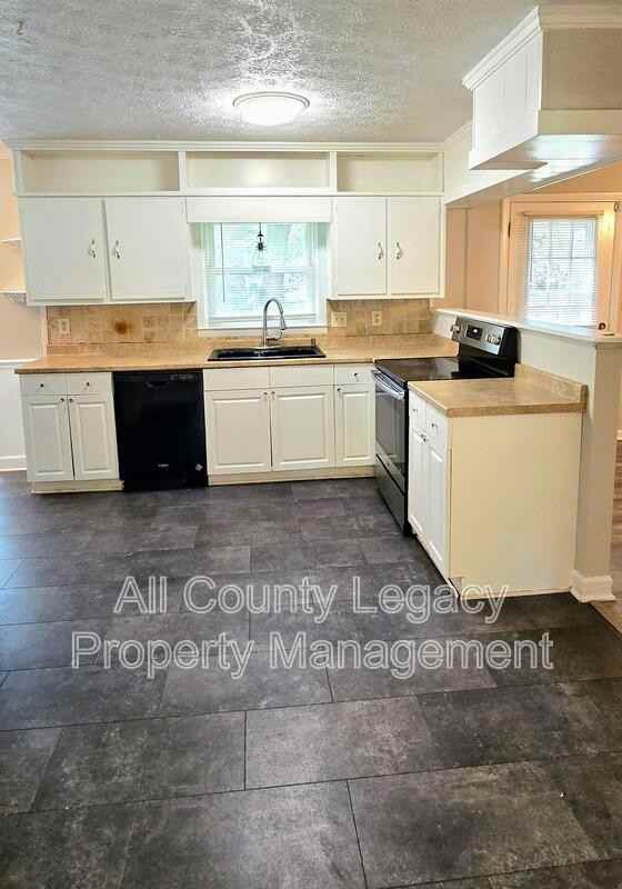 505 Yargo Ln - Photo 3 of 10