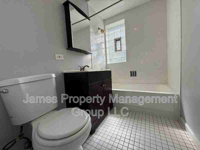 6106 S Dorchester Ave - Photo 6 of 8