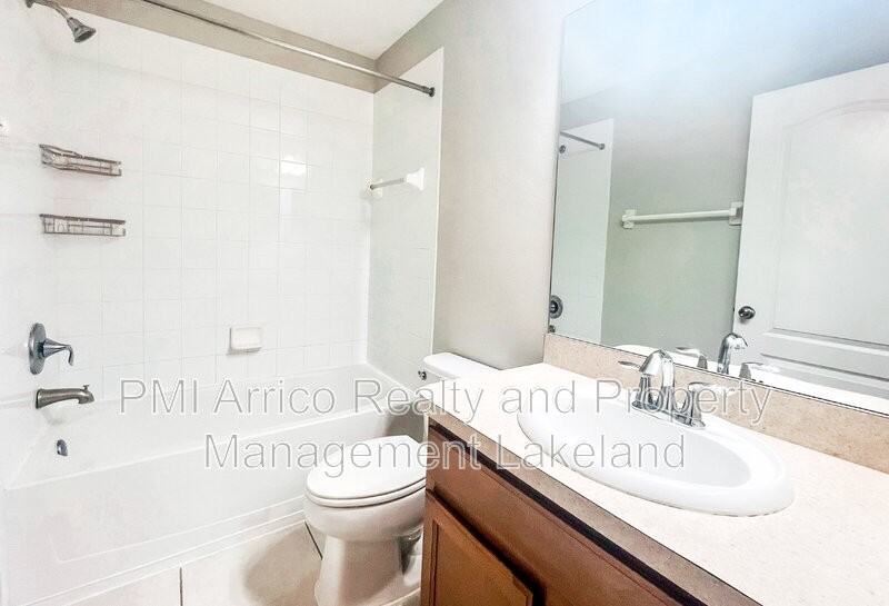 4191 Winding Vine Dr - Photo 4 of 11