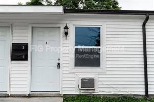 featured image of 2311 Holbrook Dr #3