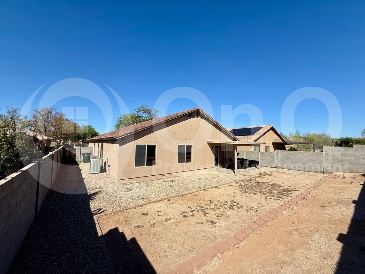 2021 E Caldwell St - Photo 4 of 10