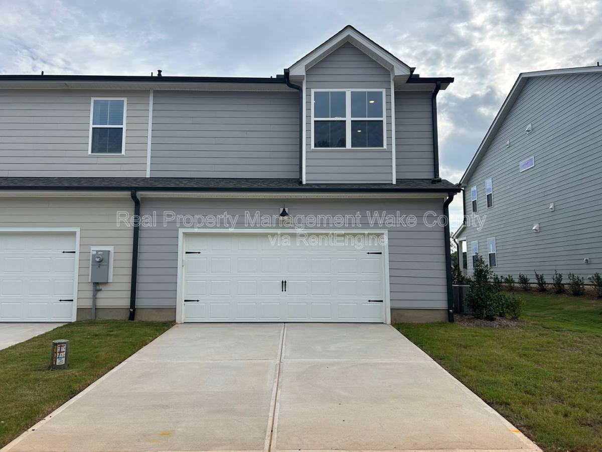 381 Fosterton Cottage Way - Photo 2 of 10