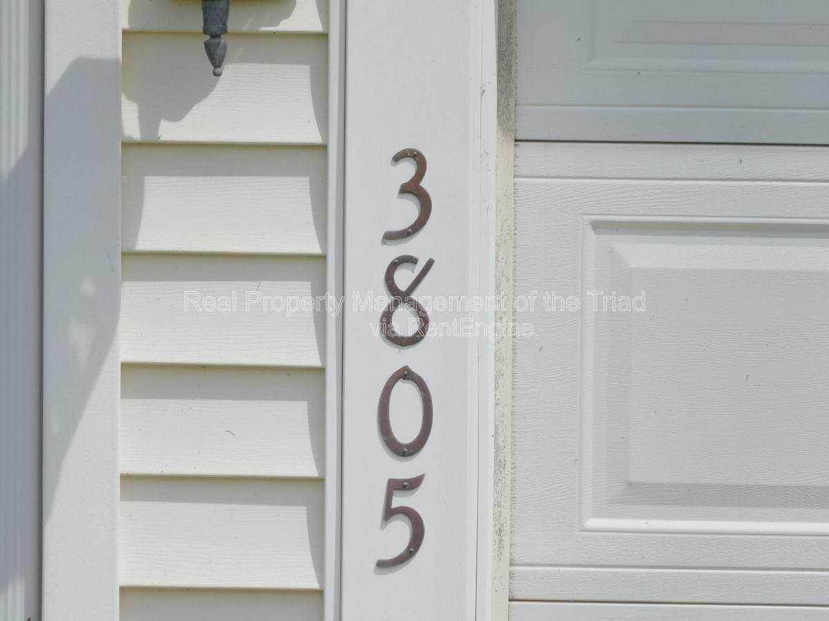 3805 Tutbury Dr - Photo 2 of 10