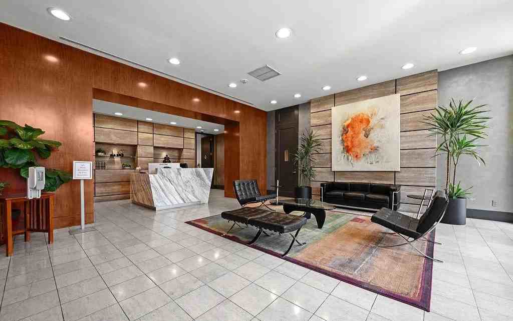 800 W 1St St - Photo 2 of 50