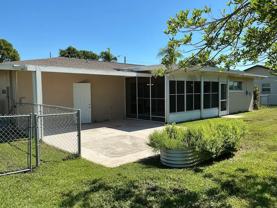 138 Sw 48th Ter - Photo 1 of 1