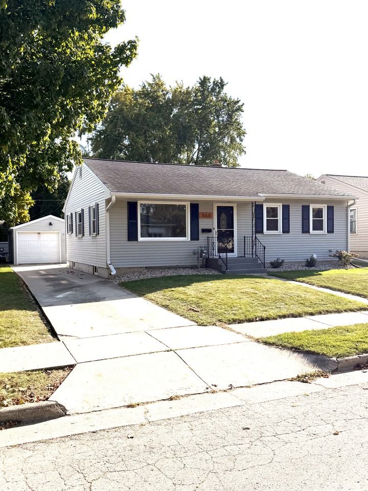 568 Boyd St #NA - Photo 2 of 27