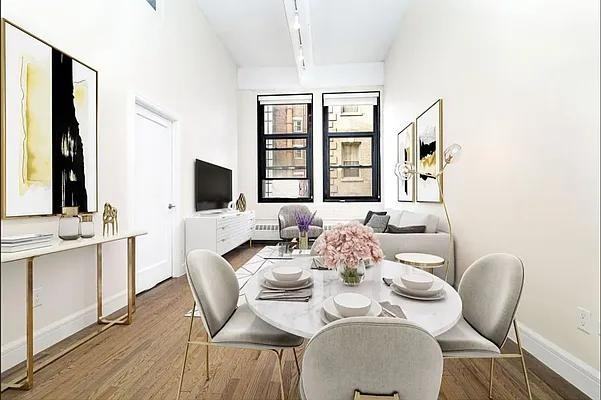 Greenwich St #3E - Photo 2 of 9