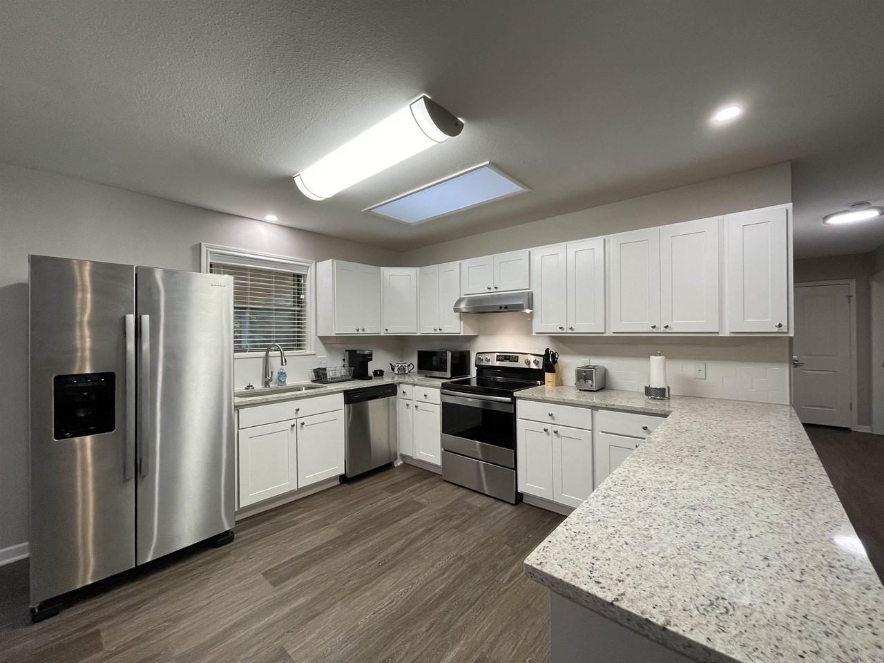 6503 Chaparral St - Photo 2 of 37