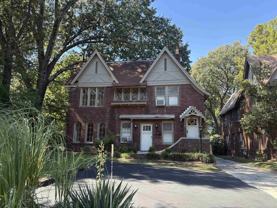 343 N Mclean Blvd #201 - Photo 1 of 1