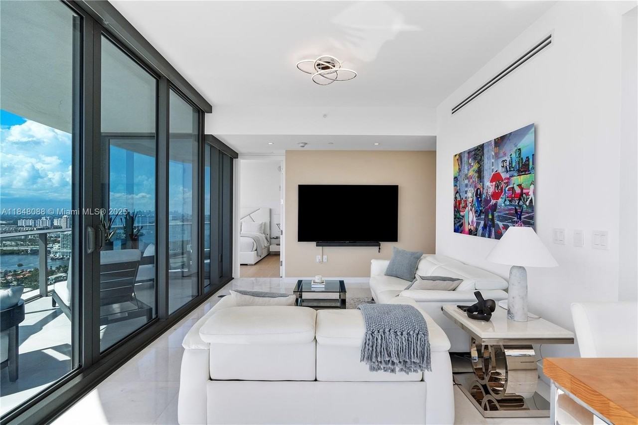 15701 Collins Ave #3605 - Photo 7 of 47