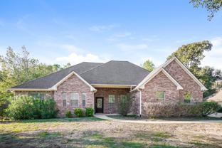 16109 Mcqueen Rd - Photo 1 of 1