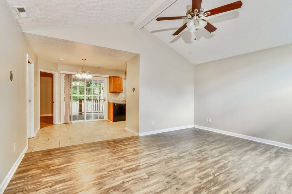 11109 Meadow Chase Ct - Photo 6 of 16