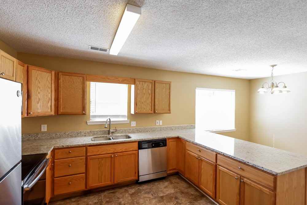 104 Stonehaven Dr - Photo 7 of 23