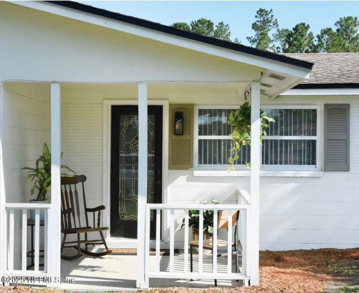 28541 Trigg Rd Unit A #A - Photo 4 of 20