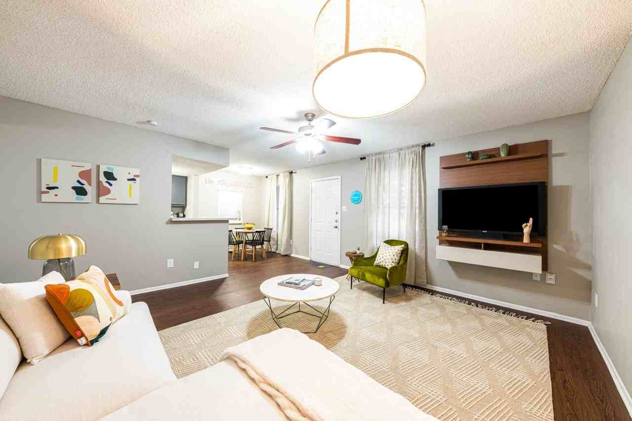 San Marino Dr & Woodward St #117 - Photo 3 of 19