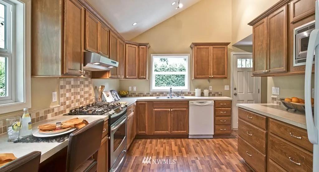 10632 Se 4th St - Photo 7 of 24