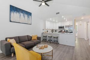 featured image of 325 Ladera St