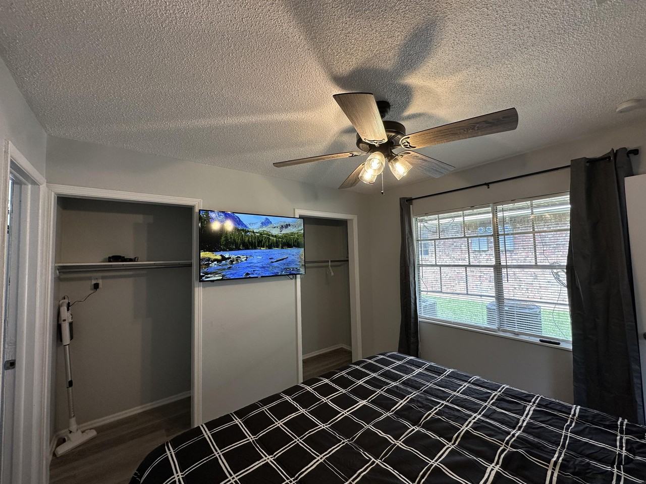 3800 Pine St #4 - Photo 5 of 14