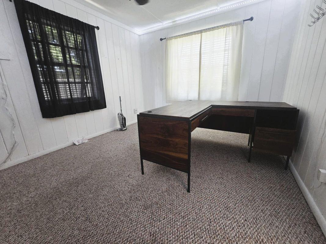 1115 S M St - Photo 3 of 11