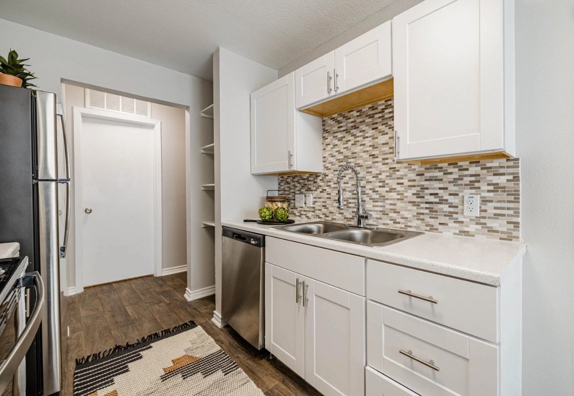 Bluffstone Dr & Bluegrass Dr #1031 - Photo 4 of 17