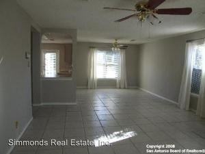 15003 Sue Ellen Cir - Photo 2 of 8