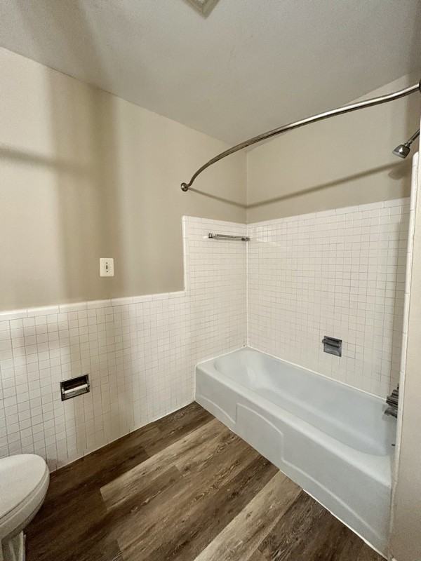 426 North Fox Hills Drive - Photo 6 of 16