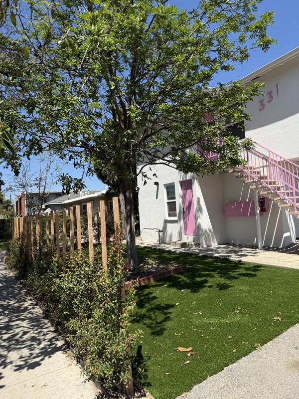 331 W Windsor Rd #5 - Photo 6 of 12