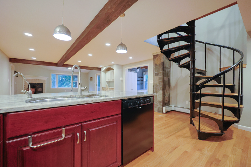 44 Crawford St - Photo 2 of 20