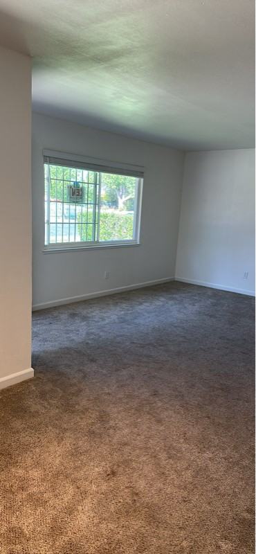 2826 Varden Ave - Photo 3 of 14