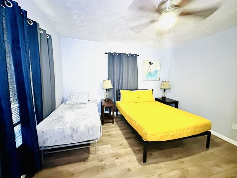 606 Nw Dearborn Ave - Photo 7 of 9