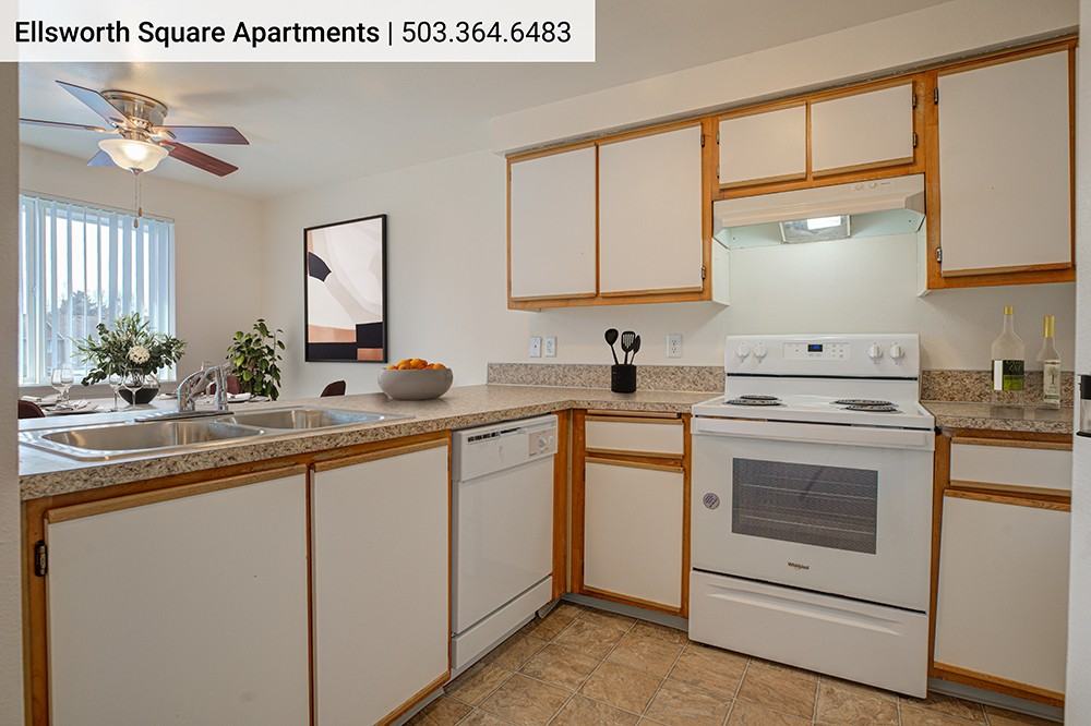 2816 Fisher Rd Ne #30 - Photo 5 of 15