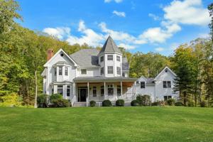 featured image of 105 Honeysuckle Hill Ln