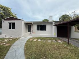 586 Nw 48th St #2 - Photo 1 of 1