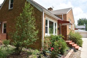 featured image of 33 N Spring Ave #FRONT