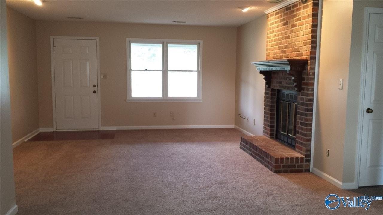 103 Gordon Dr - Photo 4 of 26