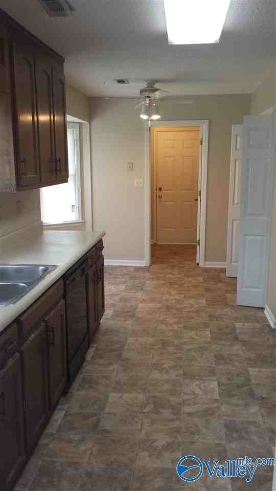 103 Gordon Dr - Photo 6 of 26