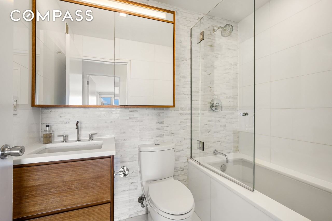 301 West 53rd Street #13C - Photo 6 of 11