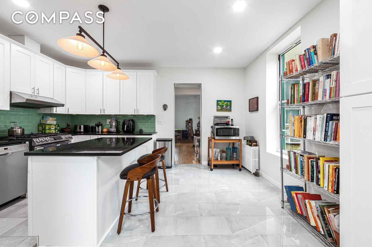 87 Wyckoff St #2 - Photo 4 of 8