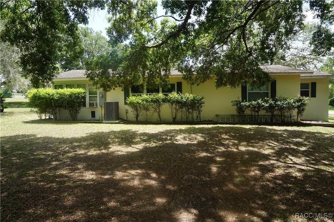 9306 N Santos Dr - Photo 2 of 26