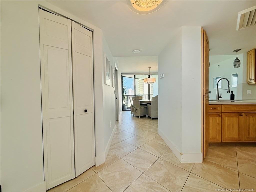 8800 S Ocean Dr Apt 1201 #1201 - Photo 3 of 50